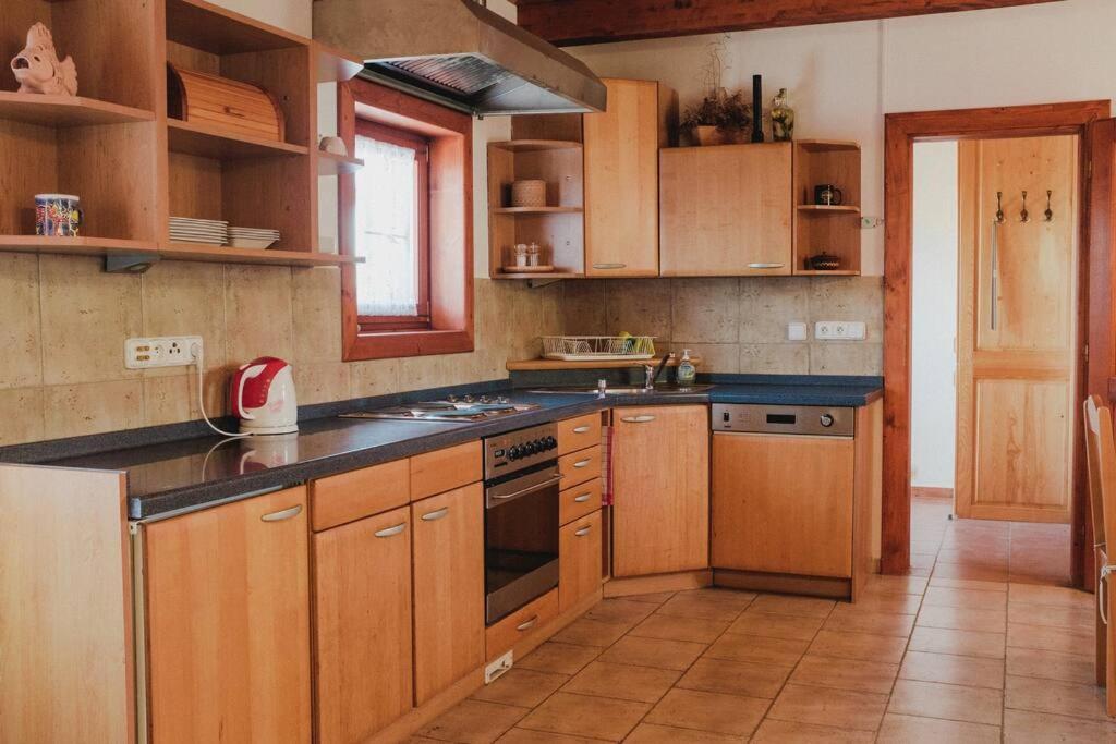 Krasny Srub Na Jihu Brna Βίλα Zelesice Εξωτερικό φωτογραφία